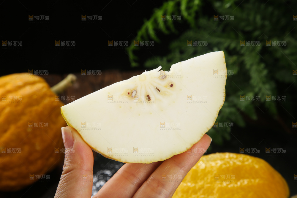 深底上的香橼果