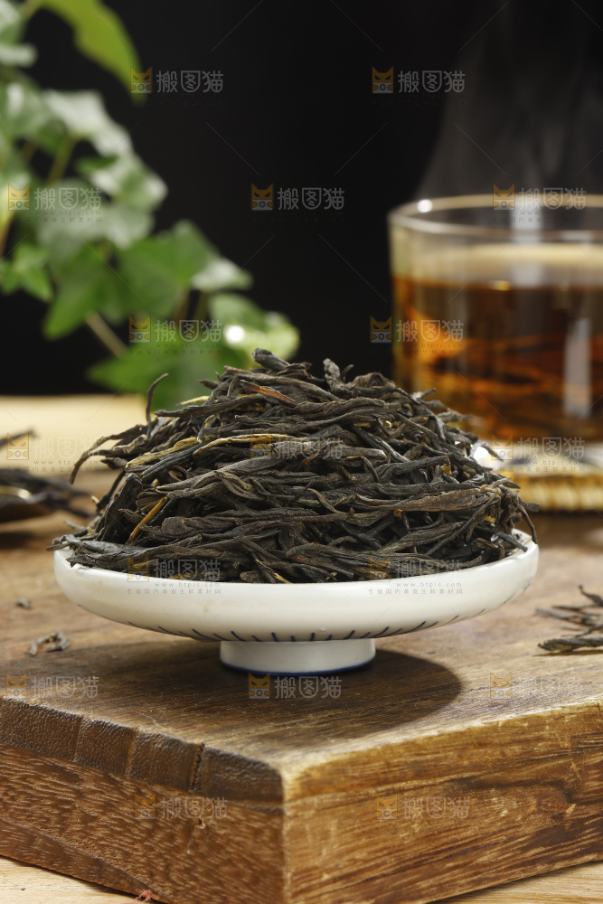 木底上的云南红茶