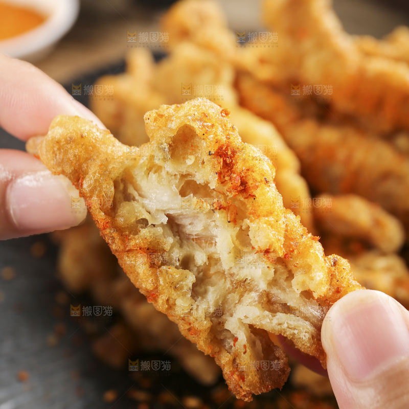 木底上的小酥肉