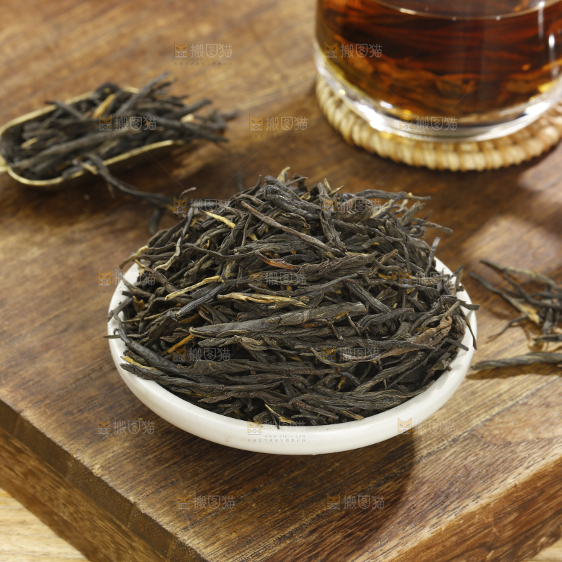 木底上的云南红茶