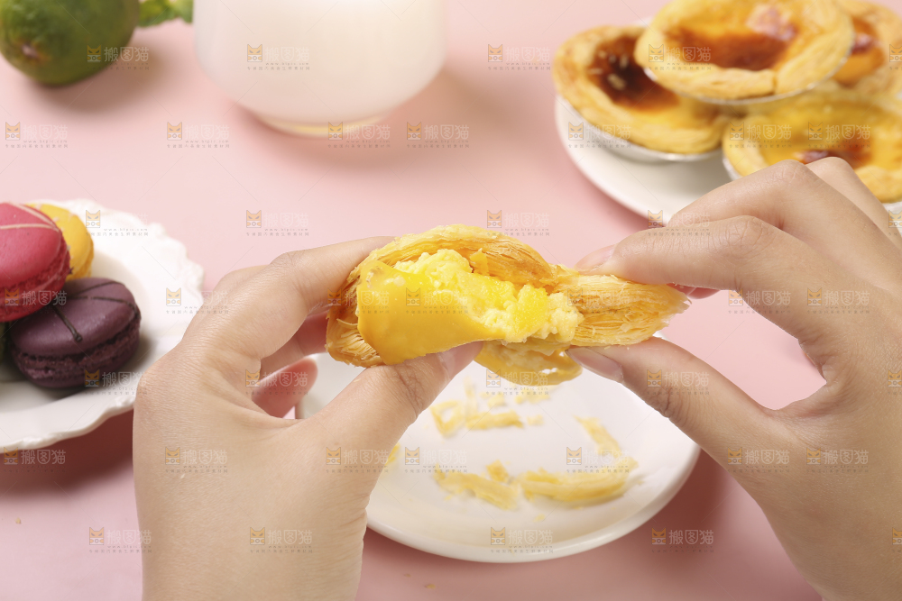 浅底上的葡式蛋挞