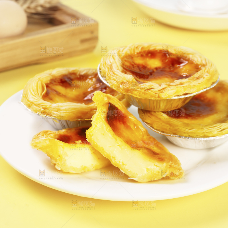 浅底上的葡式蛋挞