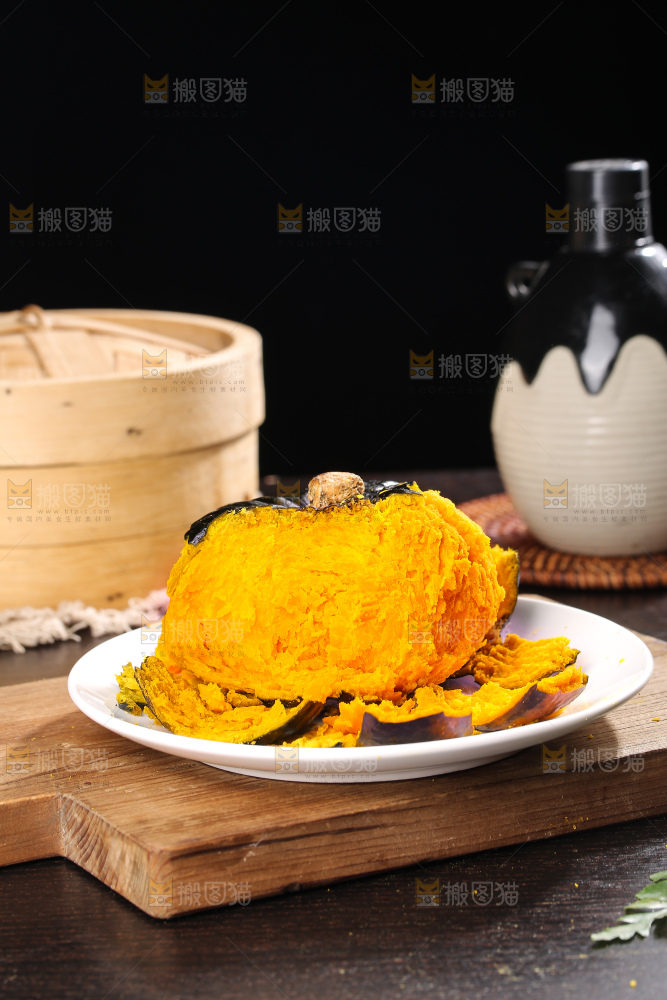 深底上的贝贝南瓜