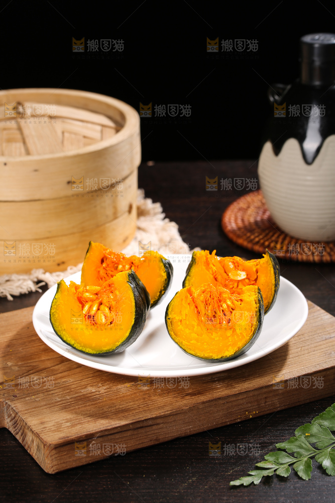 深底上的贝贝南瓜