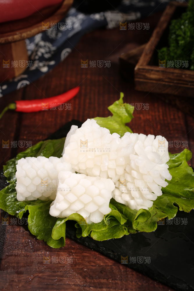 深底上的鱿鱼花
