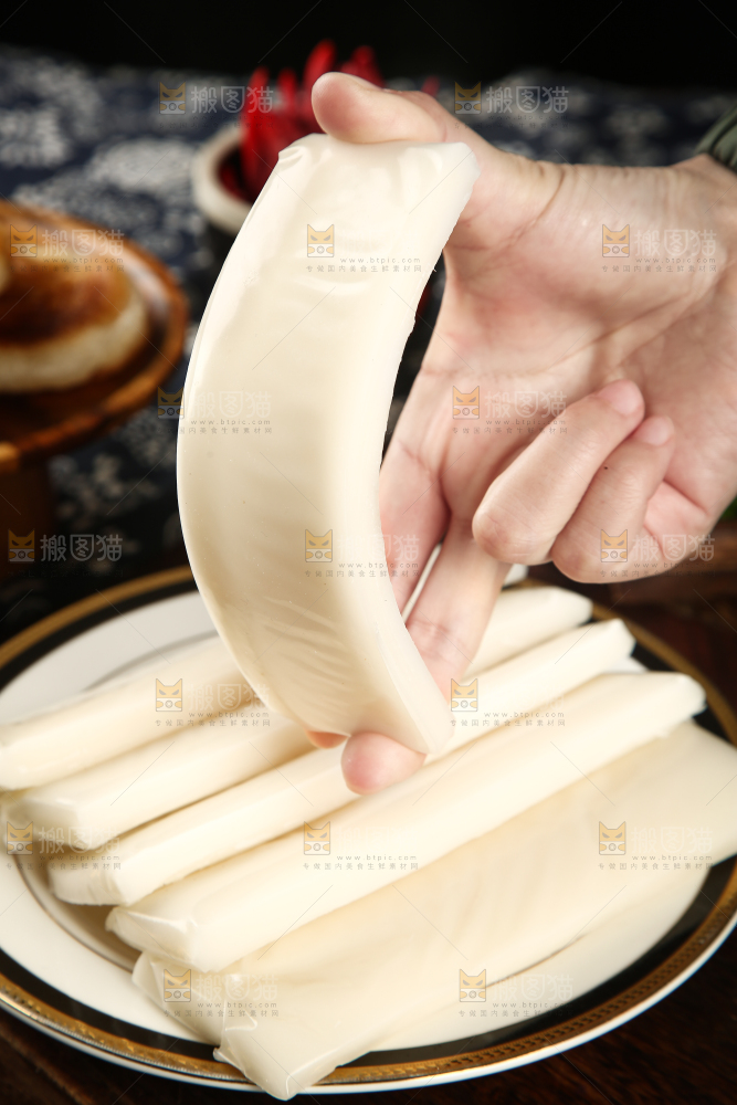 深底上的年糕