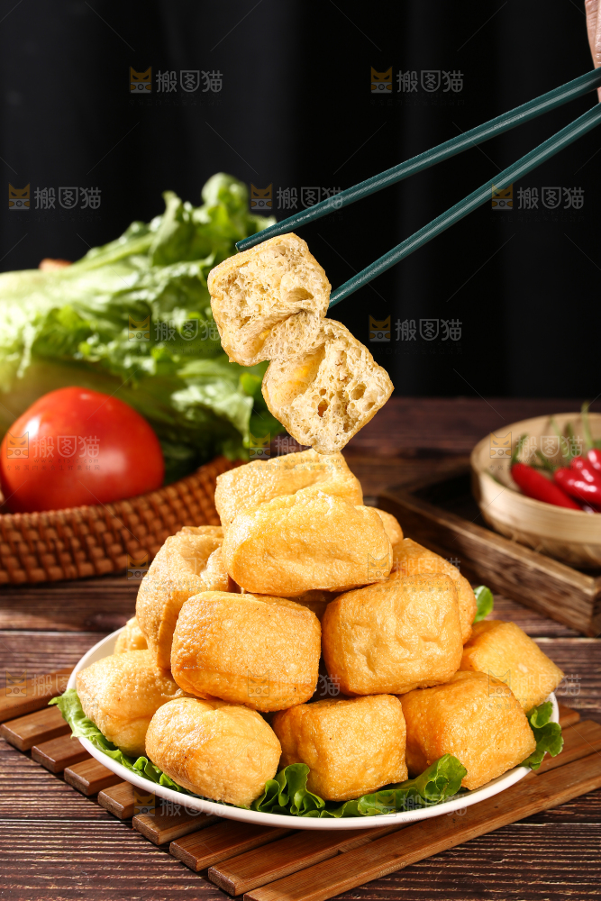深底上的油豆腐
