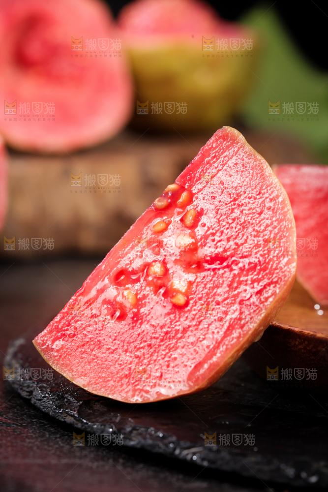 深底上的红心芭乐
