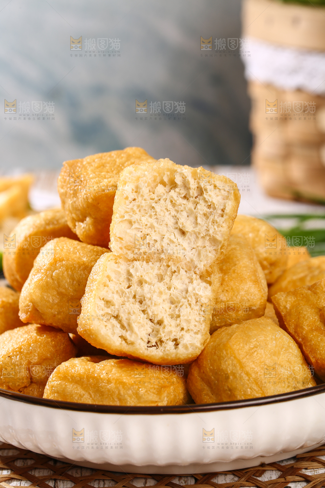 浅底上的油豆泡