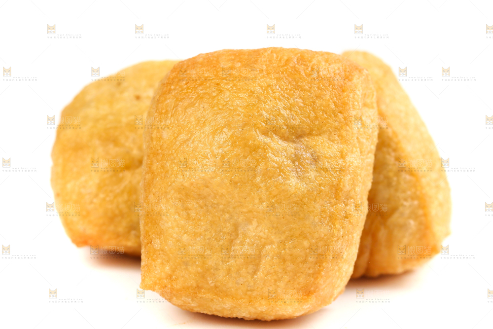 白底上的油豆腐