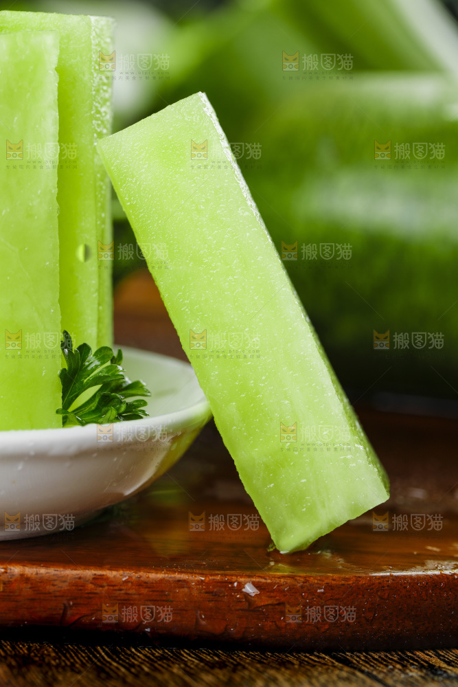 深底上的沙窝萝卜