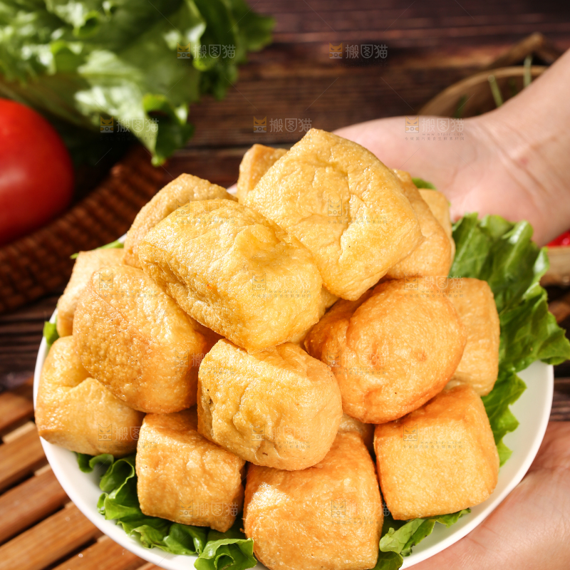 深底上的油豆腐
