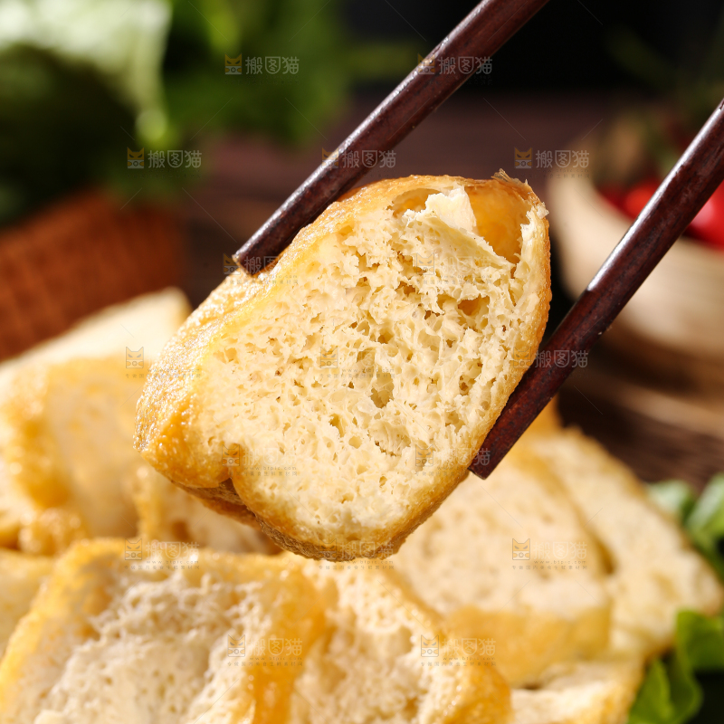 深底上的油豆腐