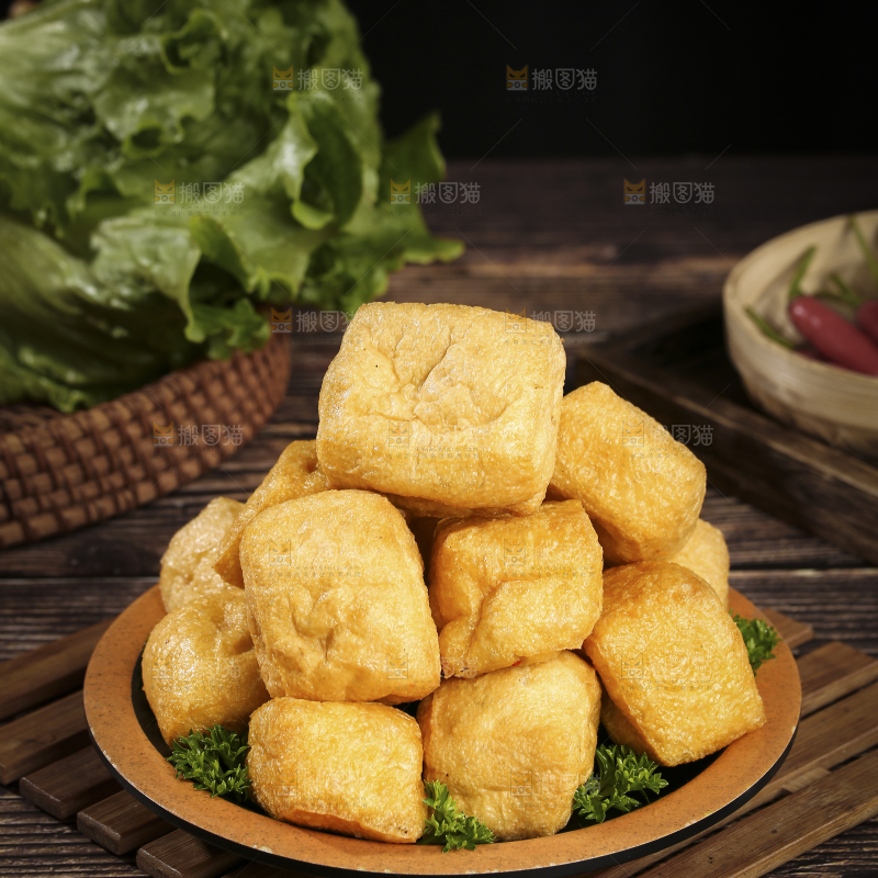 深底上的油豆腐