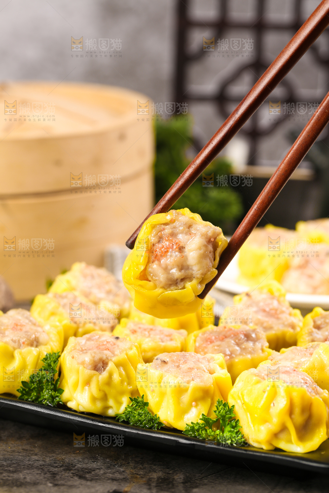 深底上的虾肉烧卖