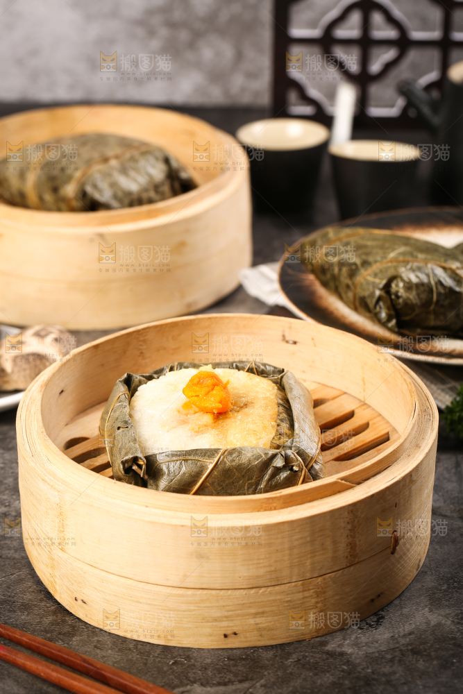 深底上的糯米鸡