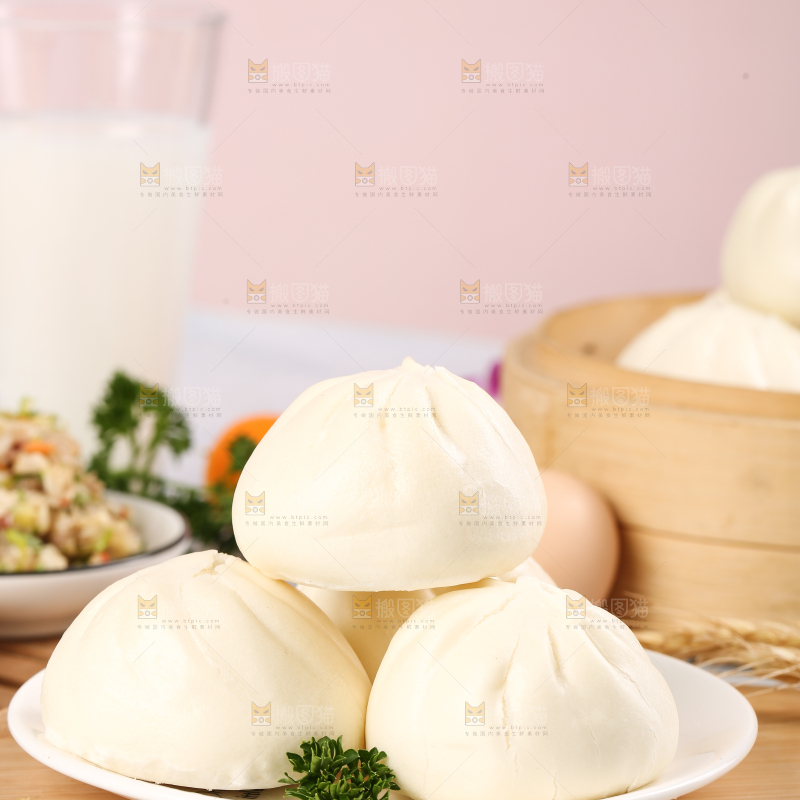 浅底上的滑肉包