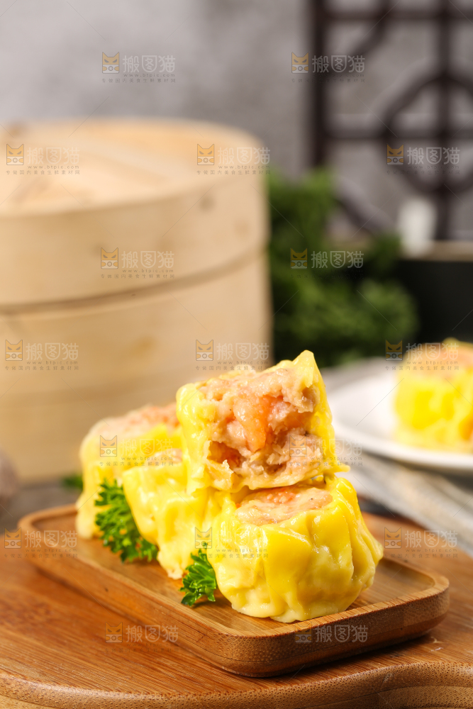 深底上的虾肉烧卖