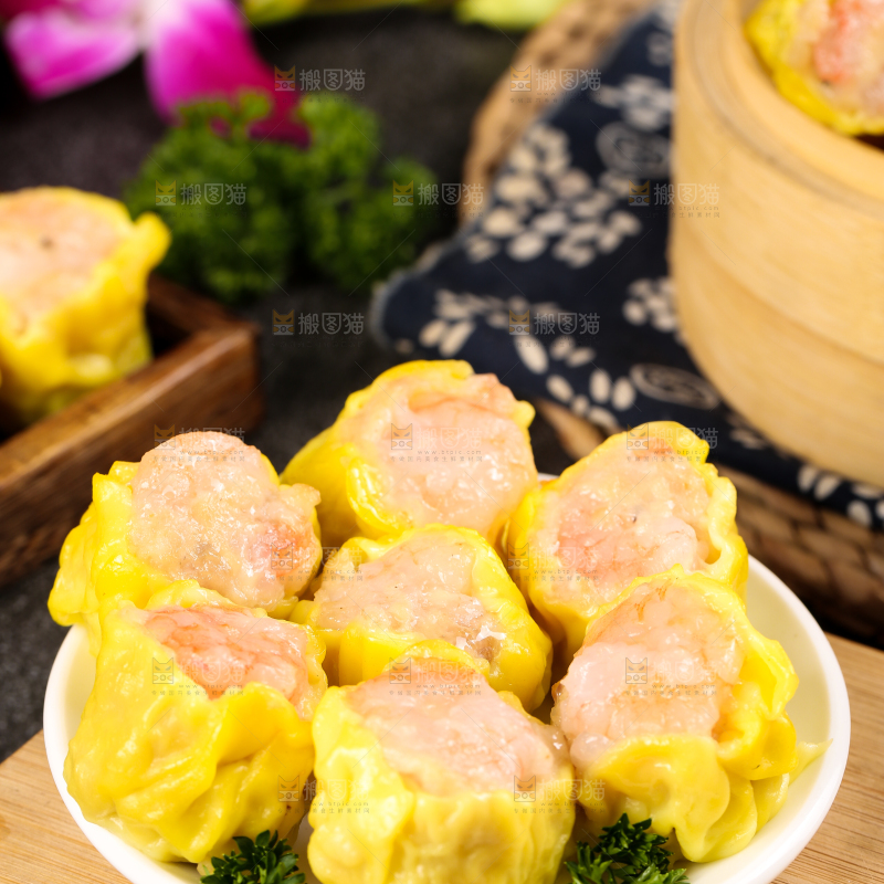 深底上的虾肉烧卖