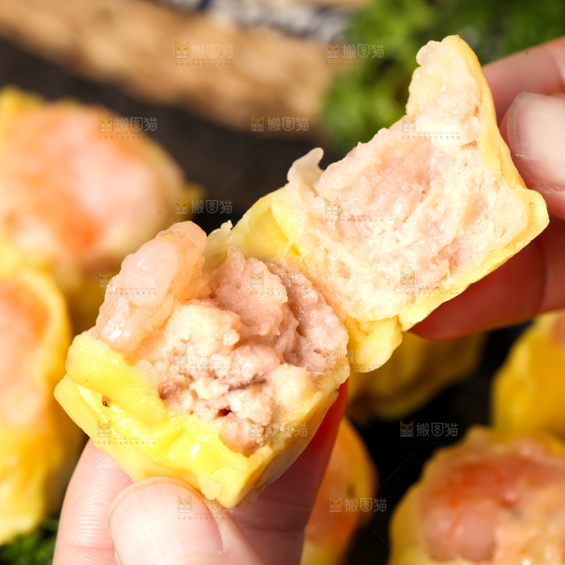 深底上的虾肉烧卖