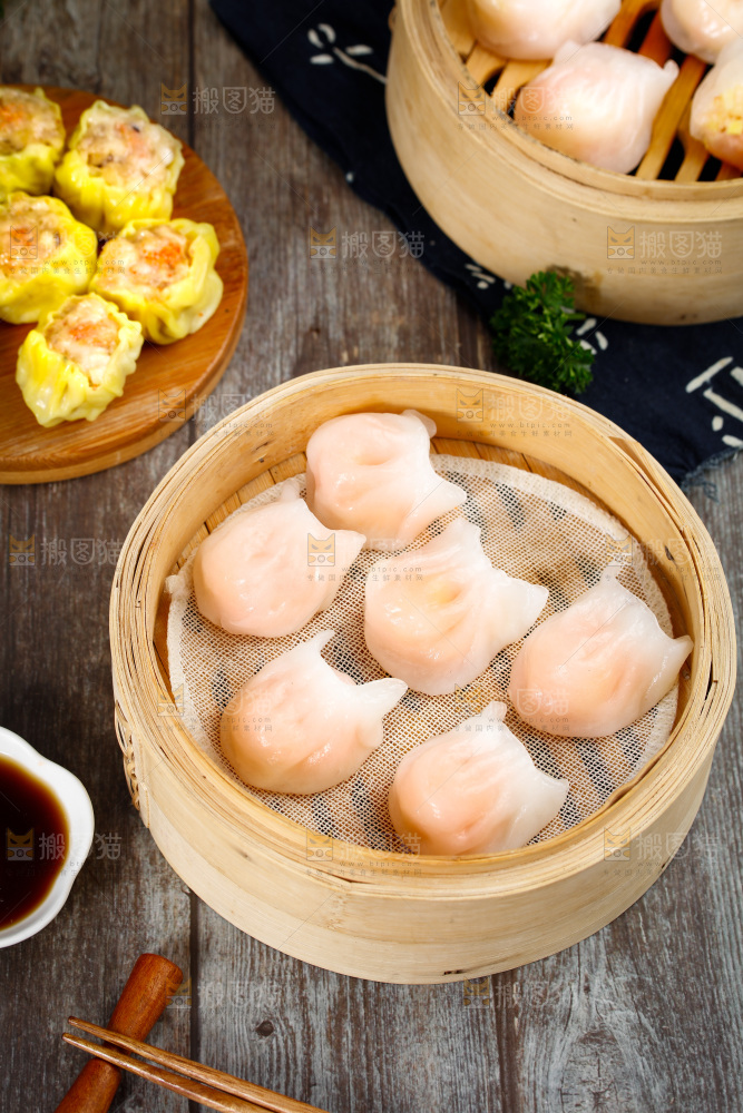深底上的虾饺