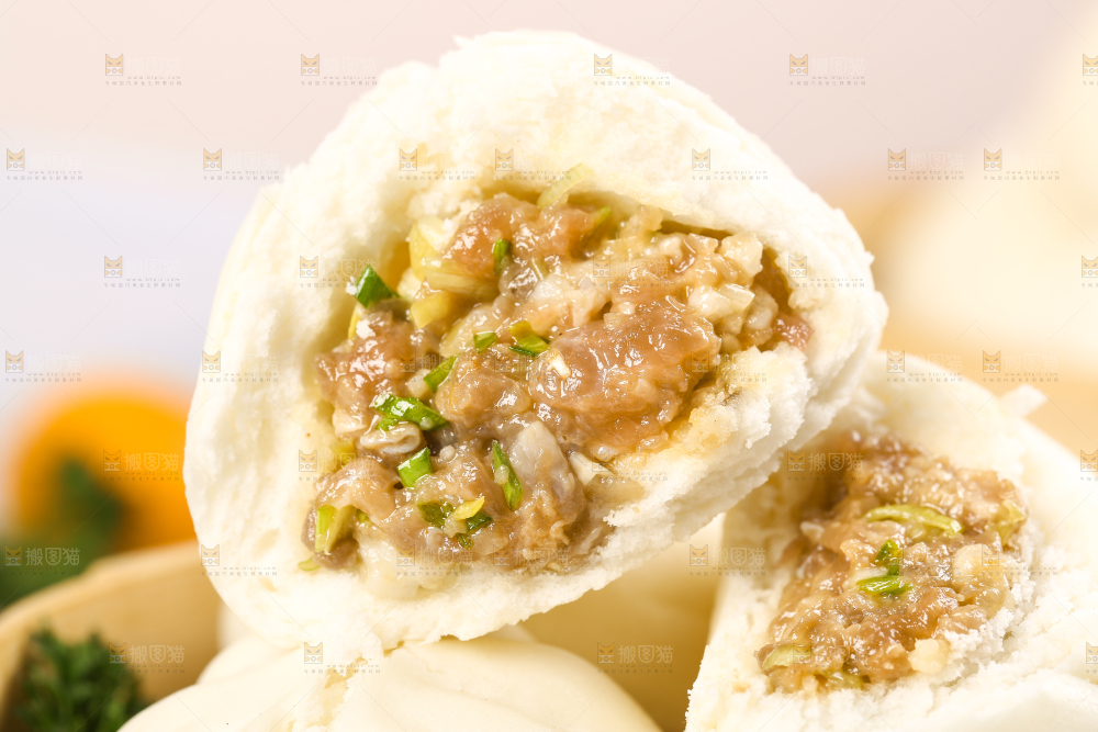 浅底上的滑肉包