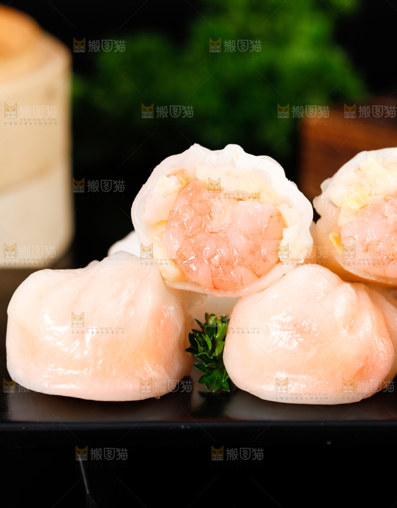 深底上的虾饺