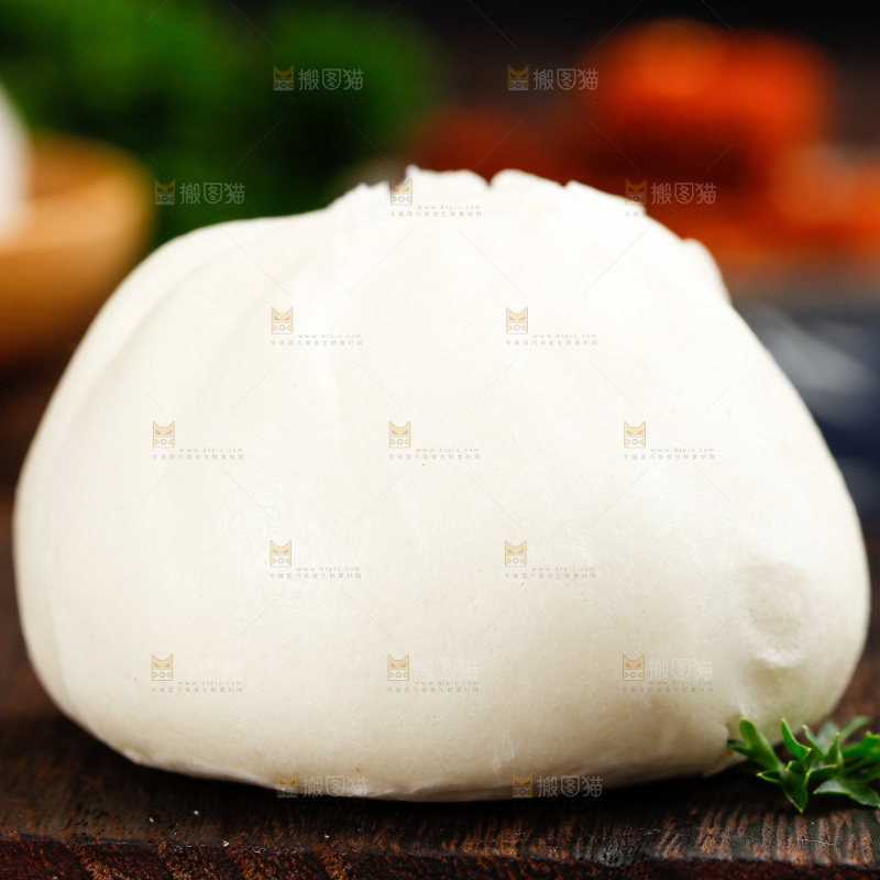 深底上的滑肉包