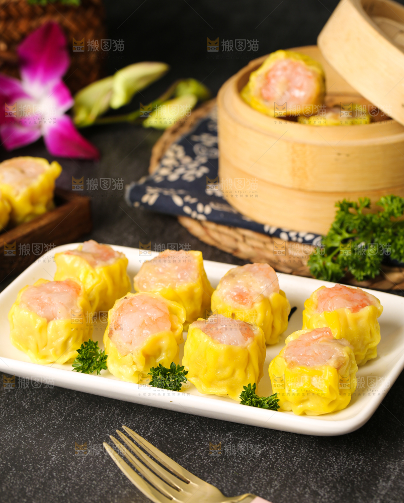 深底上的虾肉烧卖