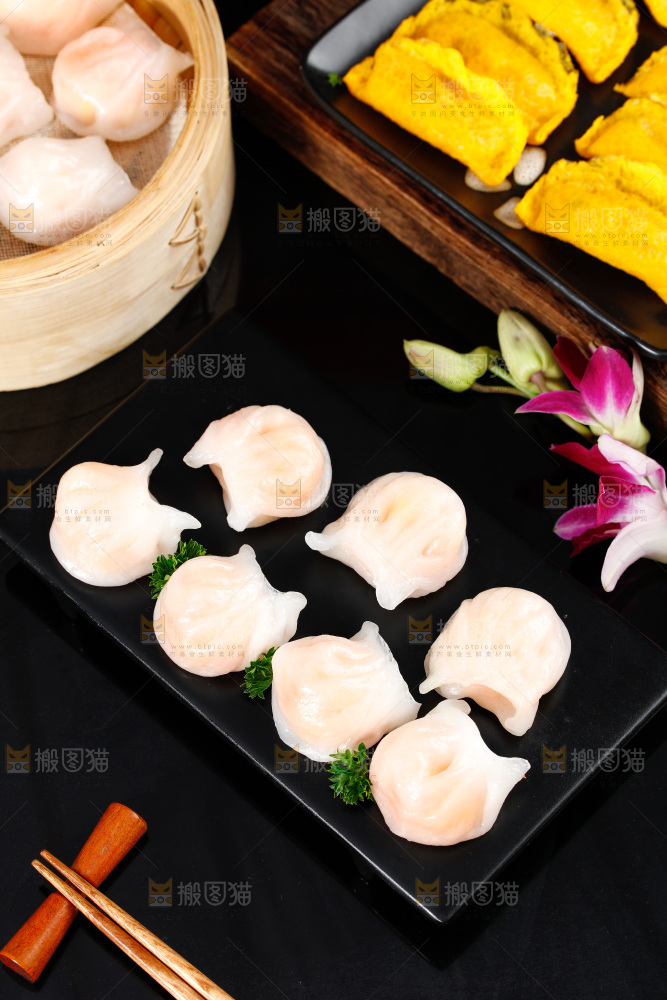 深底上的虾饺