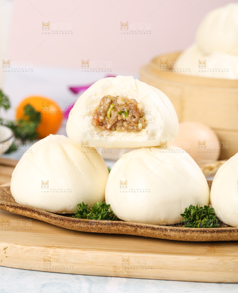 浅底上的滑肉包
