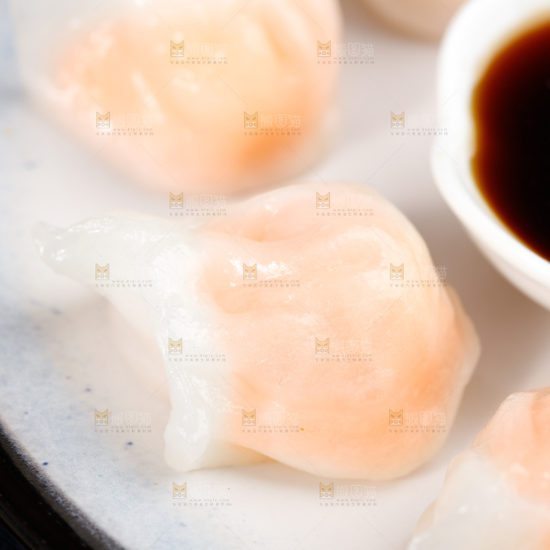 深底上的虾饺