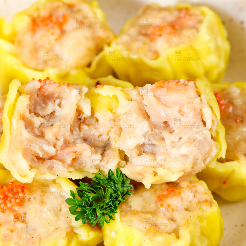 深底上的虾肉烧卖