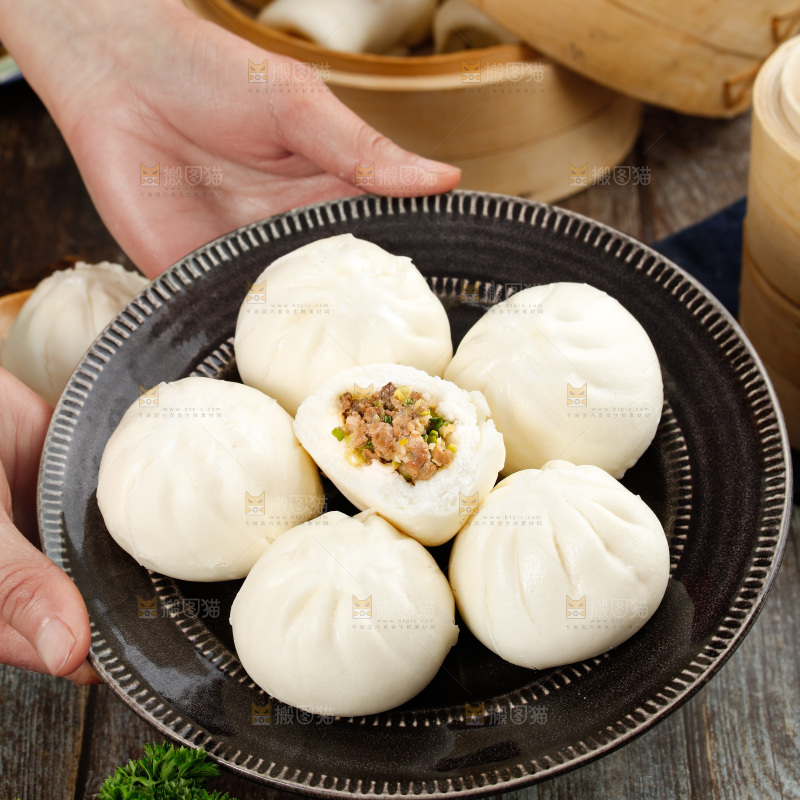 深底上的滑肉包