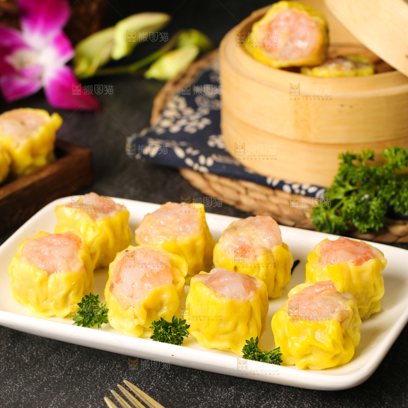 深底上的虾肉烧卖