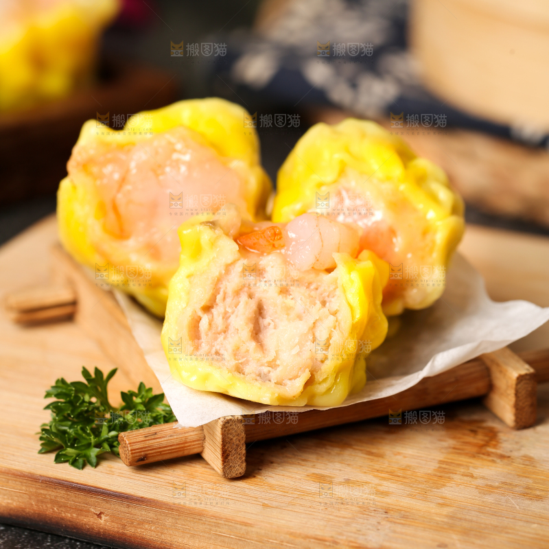 深底上的虾肉烧卖