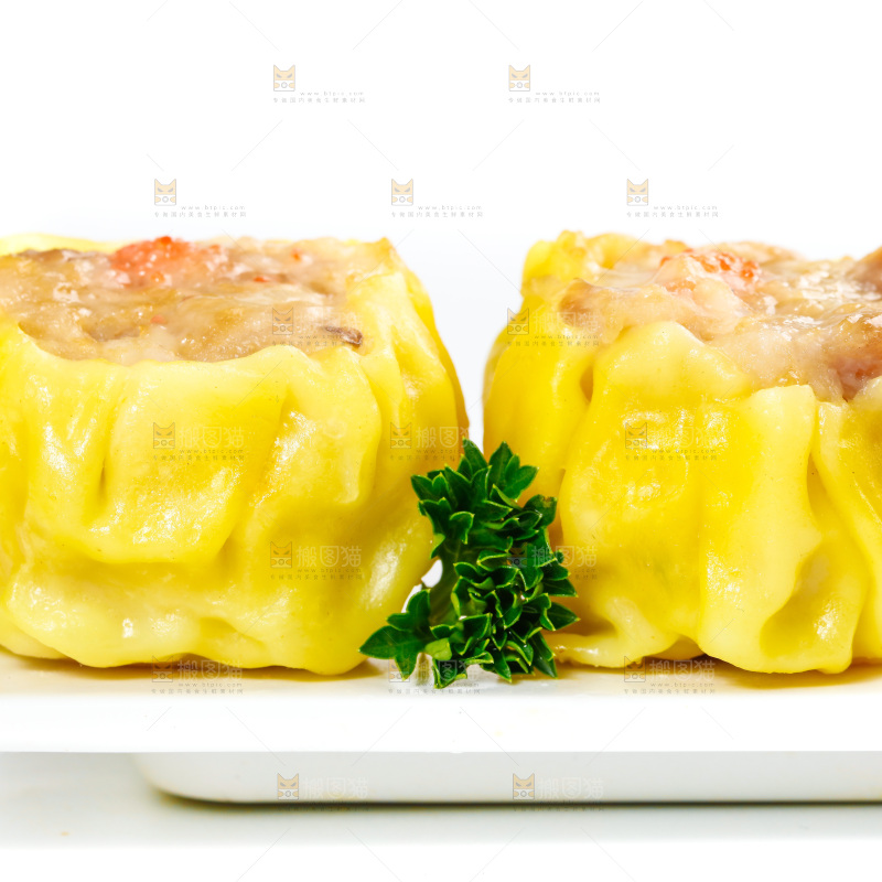白底上的虾肉烧卖