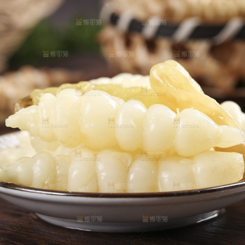 盘子里的泡椒宝塔菜