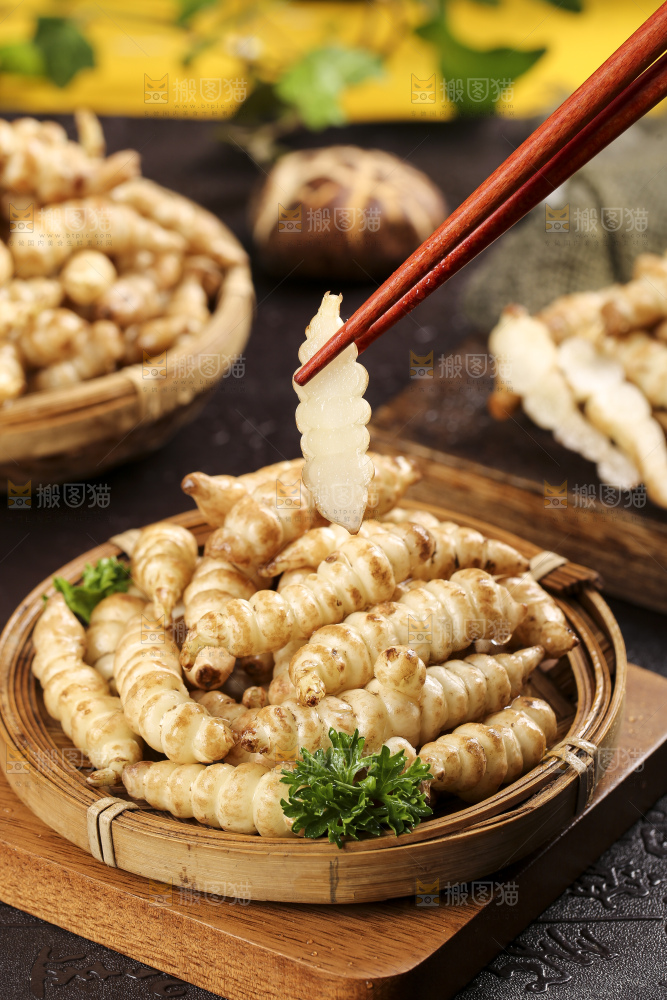 深底上的宝塔菜