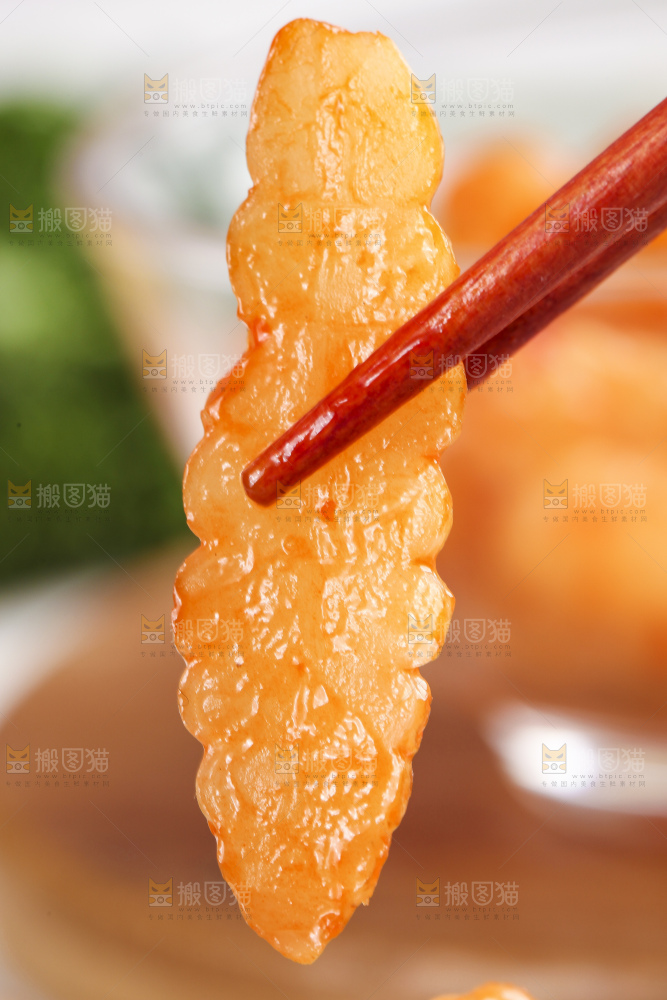 盘子里的红油宝塔菜