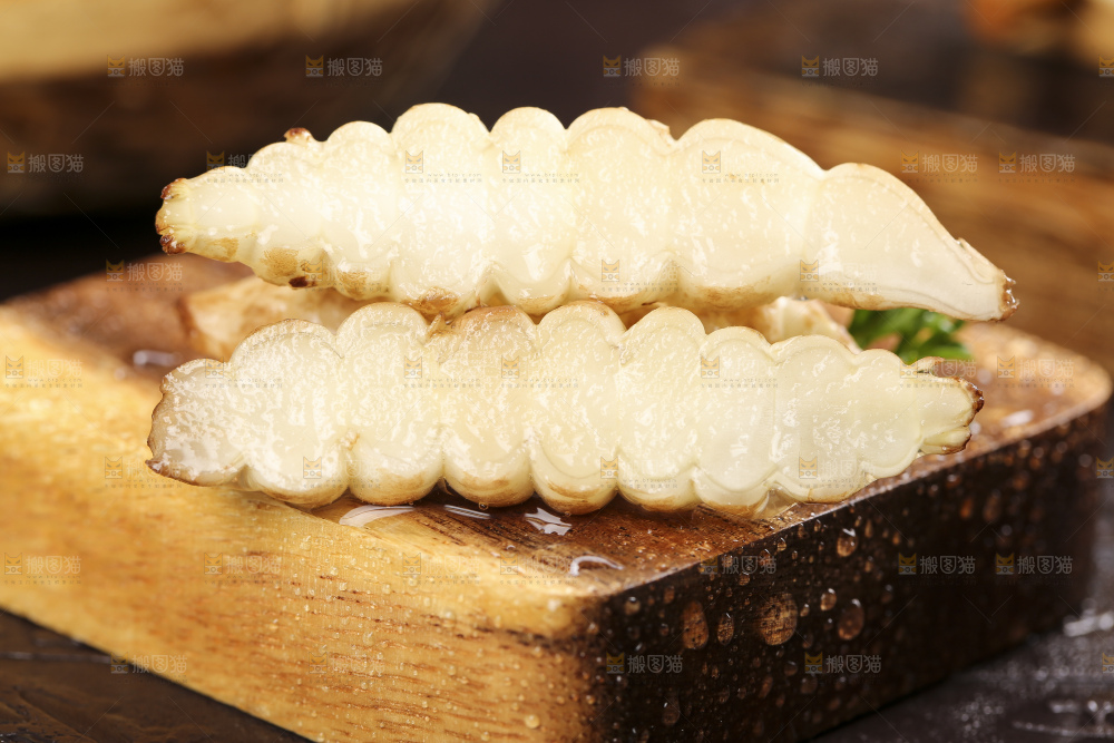 深底上的宝塔菜