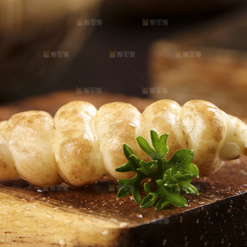 深底上的宝塔菜