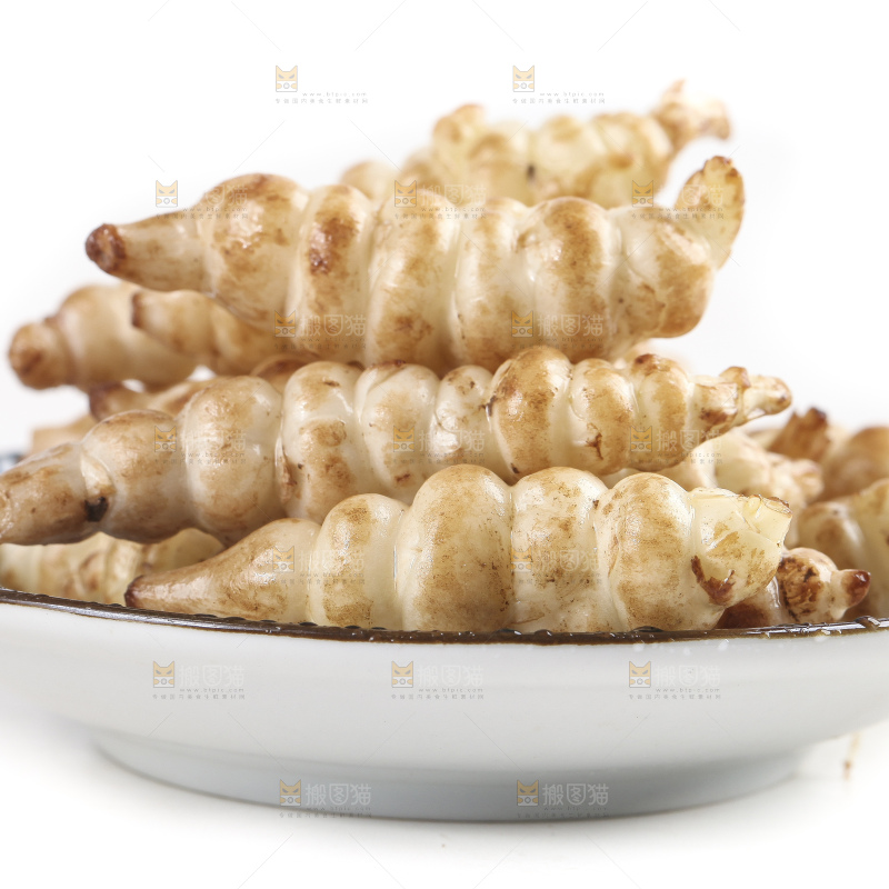 白底上的宝塔菜