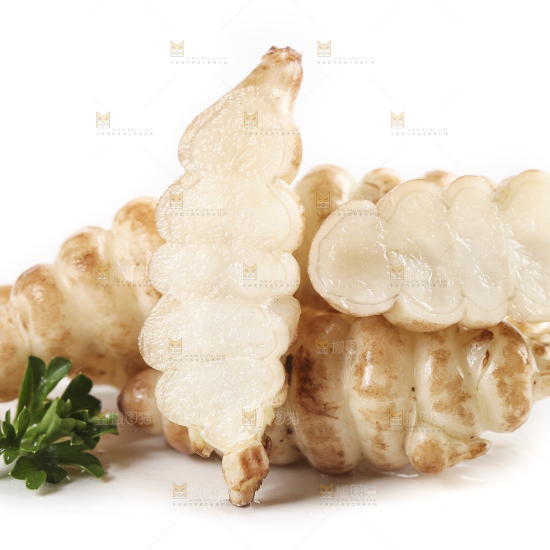 白底上的宝塔菜
