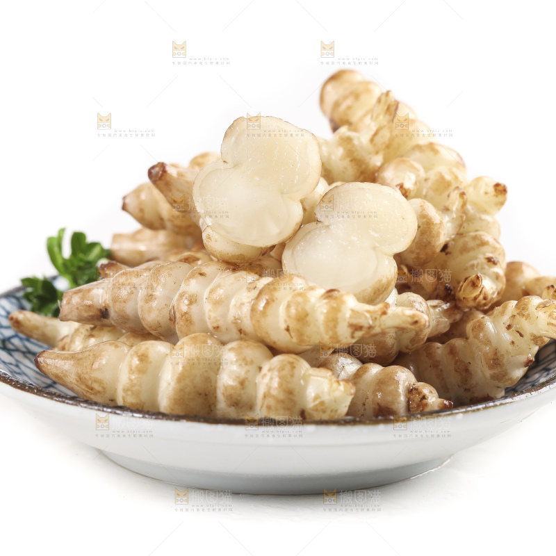 白底上的宝塔菜