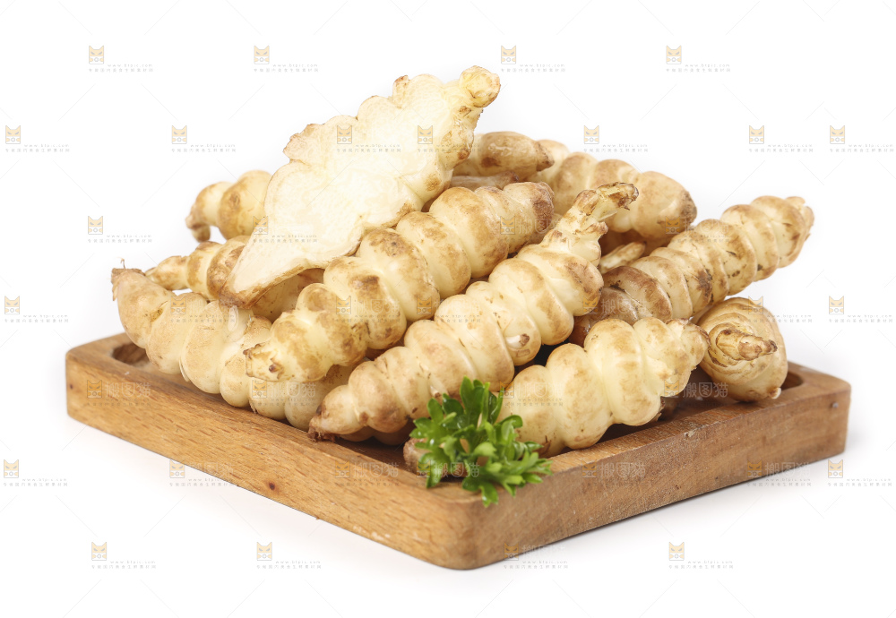 白底上的宝塔菜
