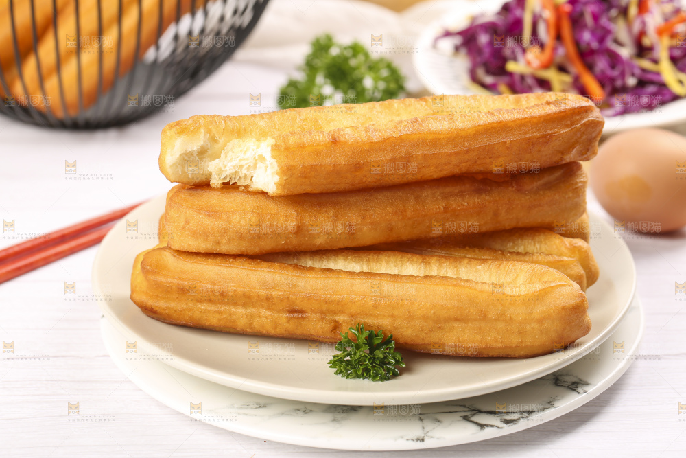 浅底上的香酥油条