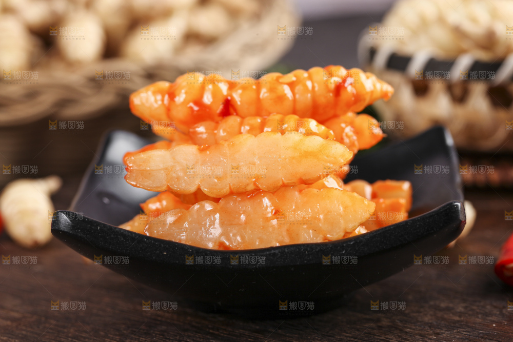 盘子里的红油宝塔菜