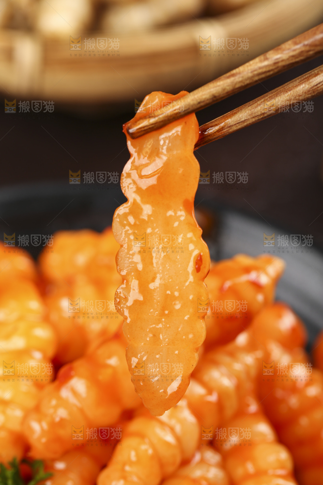 盘子里的红油宝塔菜