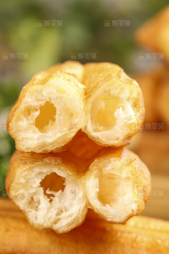浅底上的香酥油条